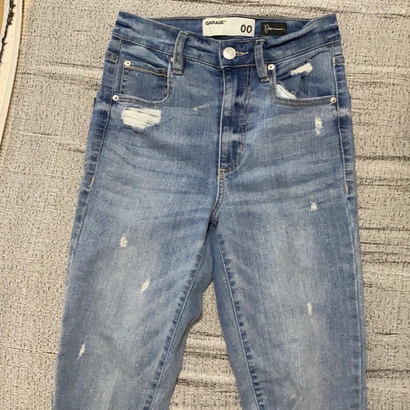 Light Wash Jeans - Picture 1 of 4